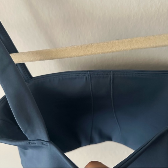 Vuori Evolve Square Neck Bra Women's Uplift Bra in Pool Blue - Picture 8 of 11